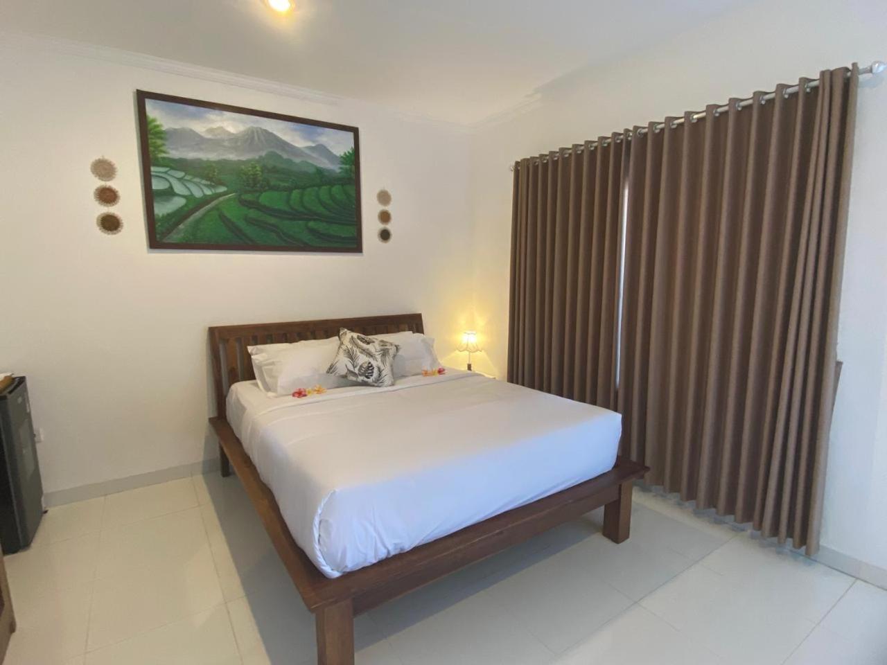Manis Guest House Seminyak Kültér fotó